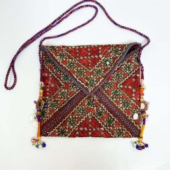 Vtg Boho Mirrored Embroidered Embellished Indian Envelope Crossbody Bag Dowry OS - Picture 1 of 15